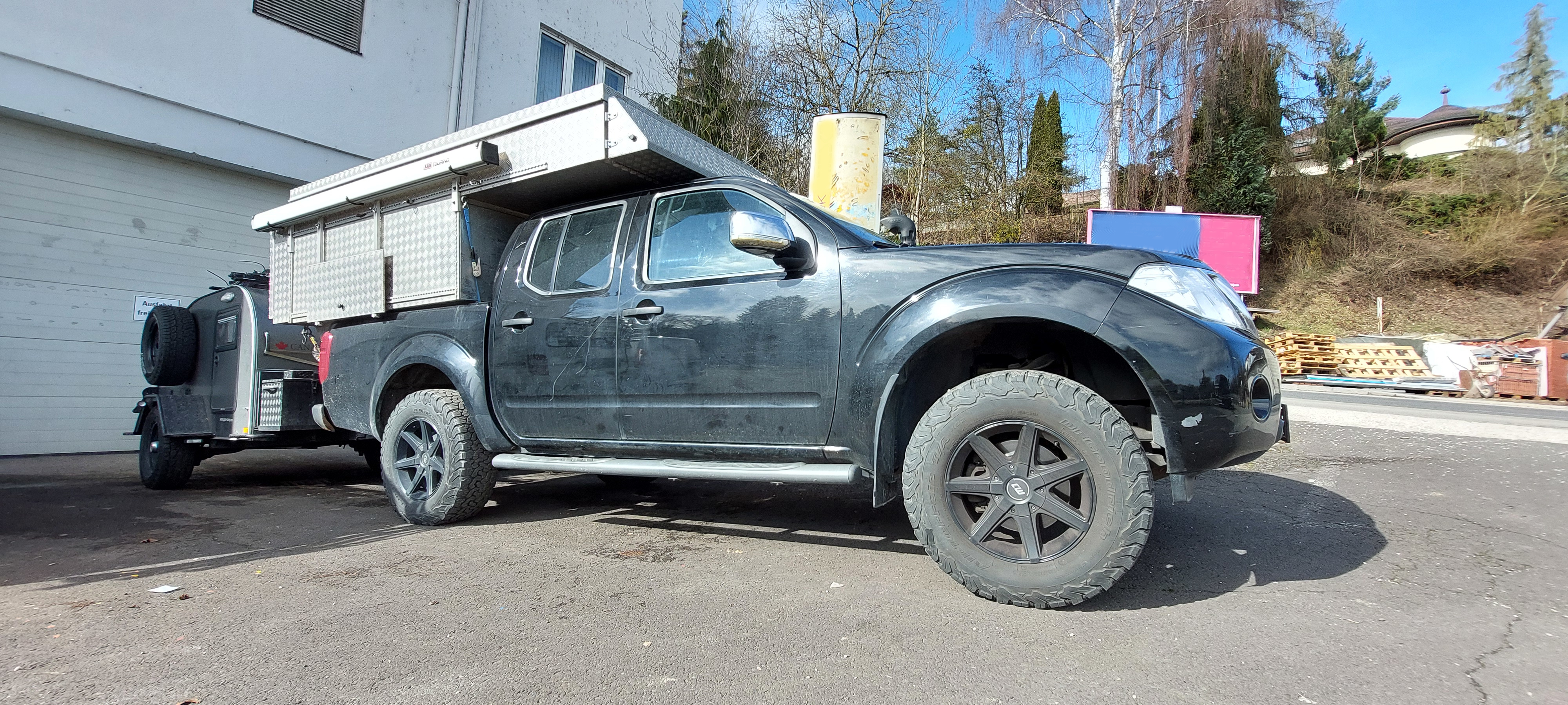 Pickup 4x4 Batterie und PV