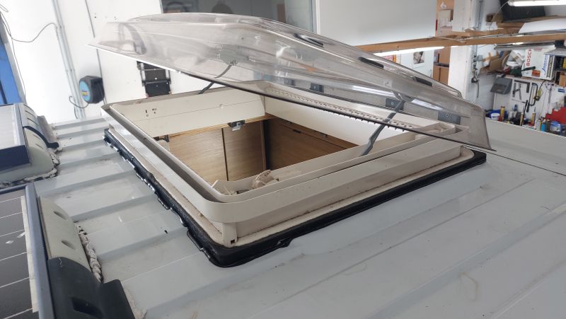 Undichtes Dachfenster